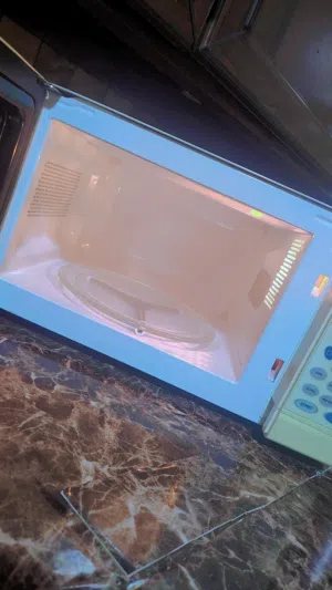 ميكرويف جديد استعمال شيء بسيط شغال وماشاء الله عنه مكفول