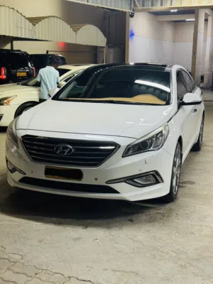 Used Hyundai Sonata in Buraimi