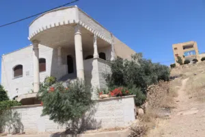510 m2 More than 6 bedrooms Townhouse for Sale in Irbid Al Husn