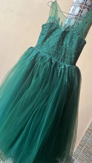 فساتين بـ اقل الاسعار وجديدة