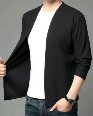 Comfortable and lightweight  Looks great with any black or white t-shirt  Can be worn both casually