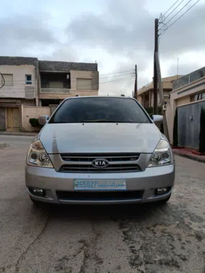 Used Kia Carnival in Tripoli
