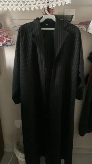 عبايات للبيع