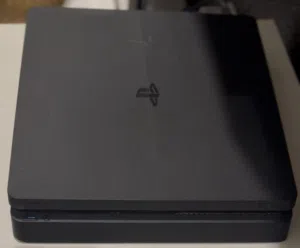سوني بلايستيشن 4 سليم