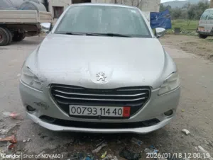 Peugeot 301 1.2 vti 2014