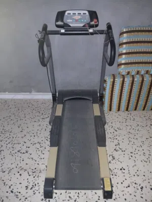 للبيع جهاز مشي (سير) منزلي Healthlife Diet Treadmill HL-1100 جهاز بحالة جيدة، مناسب للمشي والتمار