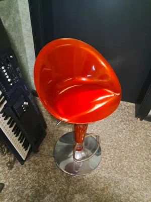 Chair for sale  15 BD