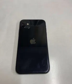 Apple iPhone 11 128 GB in Dhofar