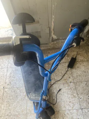 سكوتر للبيع مع دباب صغير