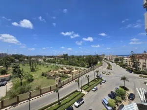 بأرقى موقع بالمعمورة الشاطئ