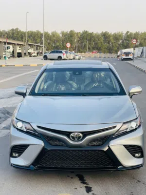 2020.toyota Camry SE full option import from USA..