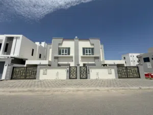 فيلا للبيع الخوض السابعه