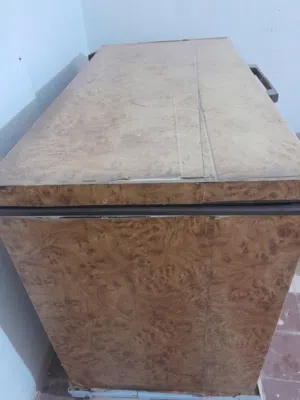 فريز مصراتة للبيع