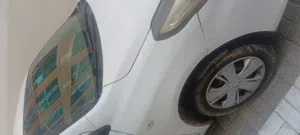 Sedan Nissan in Dubai