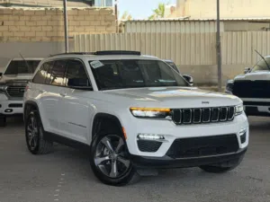 Jeep Grand Cherokee 2023 hybrid plug in 4xe فل كامل كلين كارفاكس