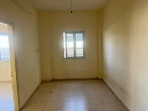 100 m2 3 Bedrooms Apartments for Rent in Nablus Tal St.