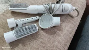 فرشاة الشعر ماركة باناسونيك بقوة 650 واط شغالة 100٪ معها الملحقات Panasonic EH-KA11 for hair