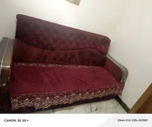 اريكه او(قنفه) مريحة وجديده