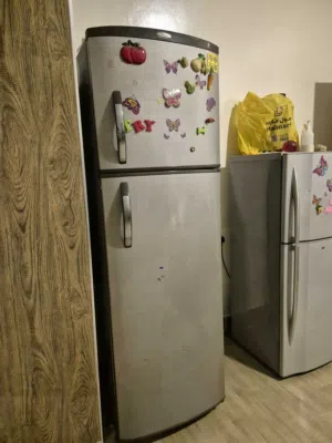 براد كبير بحالة جيدة