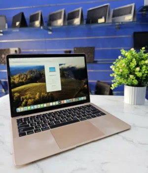Macbook Air A1932 2019 Model Intel Core i5 Processor 8GB Ram 250GB SSD 13.3 Inch Display Size