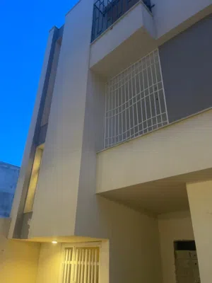 شقه للبيع  في حي اسطنبول