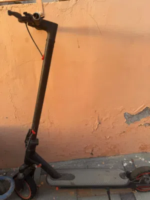 سكوتر الحاله جديد مافيه ولا شي