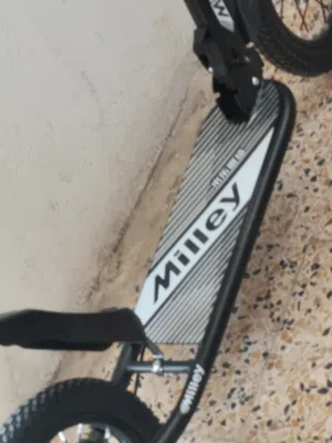 سكوتر أطفال يدوي