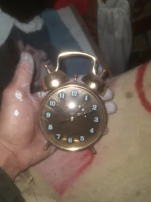 ساعة انتيكا للبيع