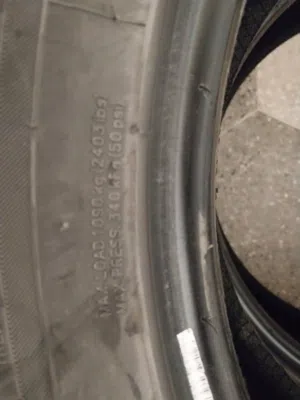 مستعمل Maxxis tires مقاس 265/50R20