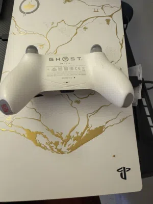 سوني5 نسخة ghost الذهبي