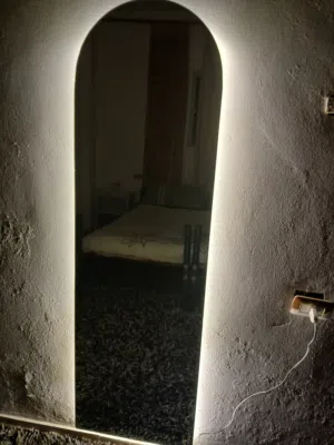 مرايا بحالة ممتازة بدي ابيعها