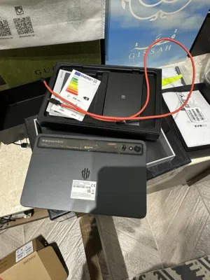 آيباد ريد ماجيك بكل ملحقاته مع اكسسوارات حق ببجي