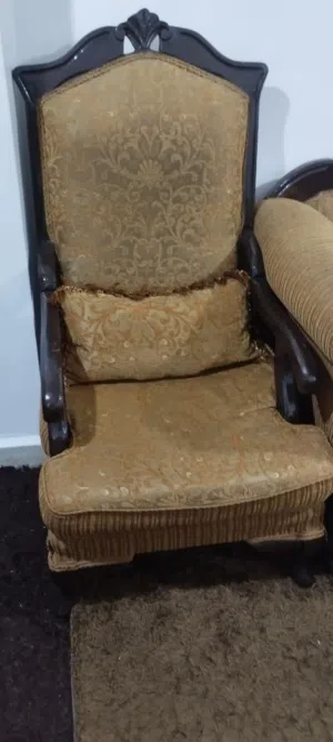 طقم كنب زان 9مقاعد تفصيل  استخدام خفيف