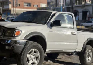 تويوتا تاكوما 2002 TRD قماره ونص