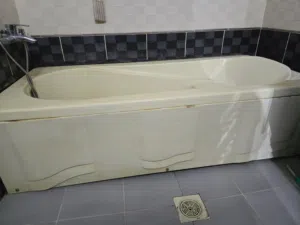 مغاسل مع بانيو
