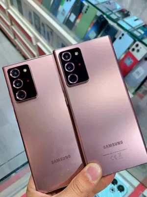 Samsung Not 20 Altra رام اساسي 16 جيجا 128 و 256 و  عربي شرق اوسط  هدية كفر وشاحن الاصلي متوفر توصيل