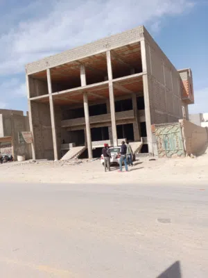 مبنى هيكل للايجار