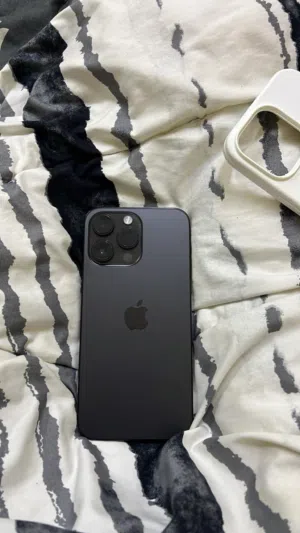 ايفون14برو ماكس نظيف