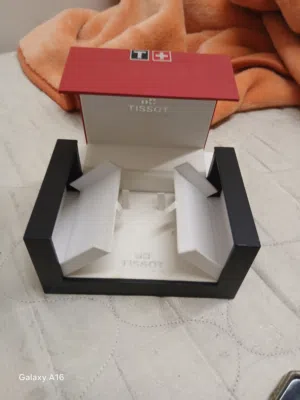 ساعه تيتو pr 100  chronograph اصليه%100اقرأء الوصف مهم