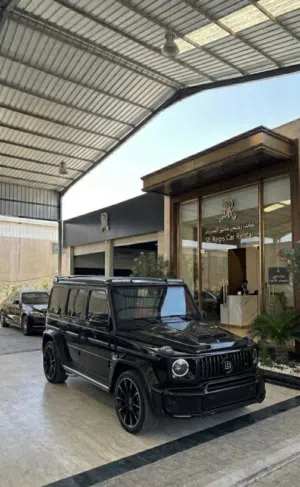 St. Regis Luxury Cars Rental للايجار اليومي الاسبوعي الشهري خدمة رجال الاعمال استقبال مطار وجسور