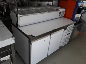 براد طاولة مستعمل counter chiller used