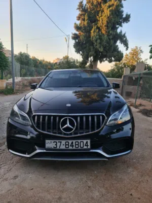 مرسيدس فاخرة E200 2014 محدثة 2018 غير مجمركة