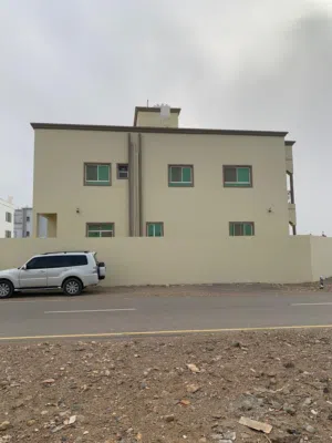 فلتين للبيع في الموالح الجنوبية خلف جامع السيدة ميزون