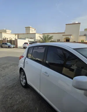 Nissan tiida 2011 for sale