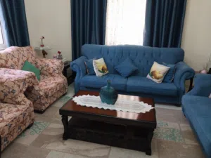 طقم كنب بحالة الجديد بسعر 400 قابل للتفاوض