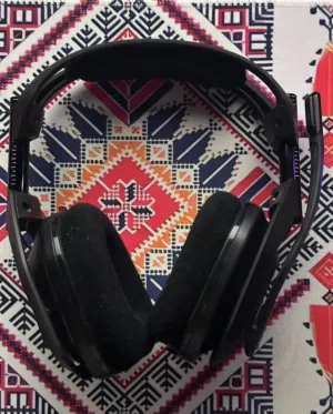 سماعات Astro A50 Gen 4 اسود جديدة تقريباً