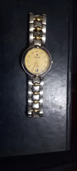 ساعة  مستعملة