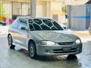 ميتسوبيشي كولت المكان: الخمس