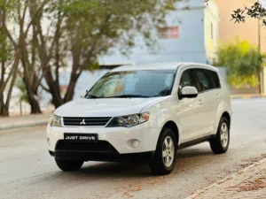 MITSUBISHI OUTLANDER 2008 MODEL WELL MAINTAINED 5 SEATER SUV