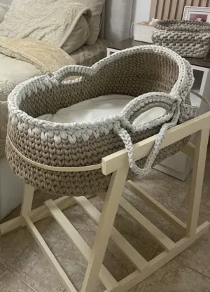 سرير اطفال